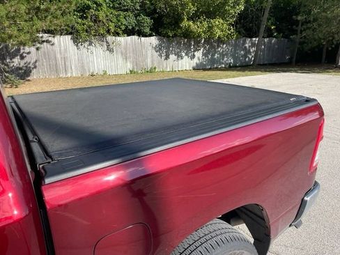 Used 2019 RAM 1500 Big Horn AWD/4WD image 9
