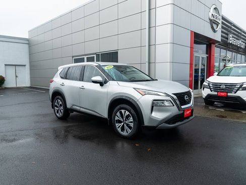 Used 2022 Nissan Rogue SV image 26