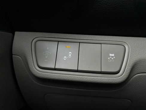 Used 2023 Kia Forte LXS w/ LXS Technology Package FWD image 9