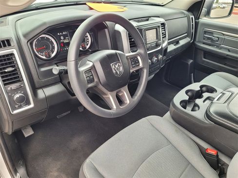 Used 2024 RAM 1500 Classic SLT image 7