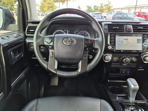 Used 2021 Toyota 4Runner TRD Off-Road Premium w/ Moonroof Package AWD/4WD image 13