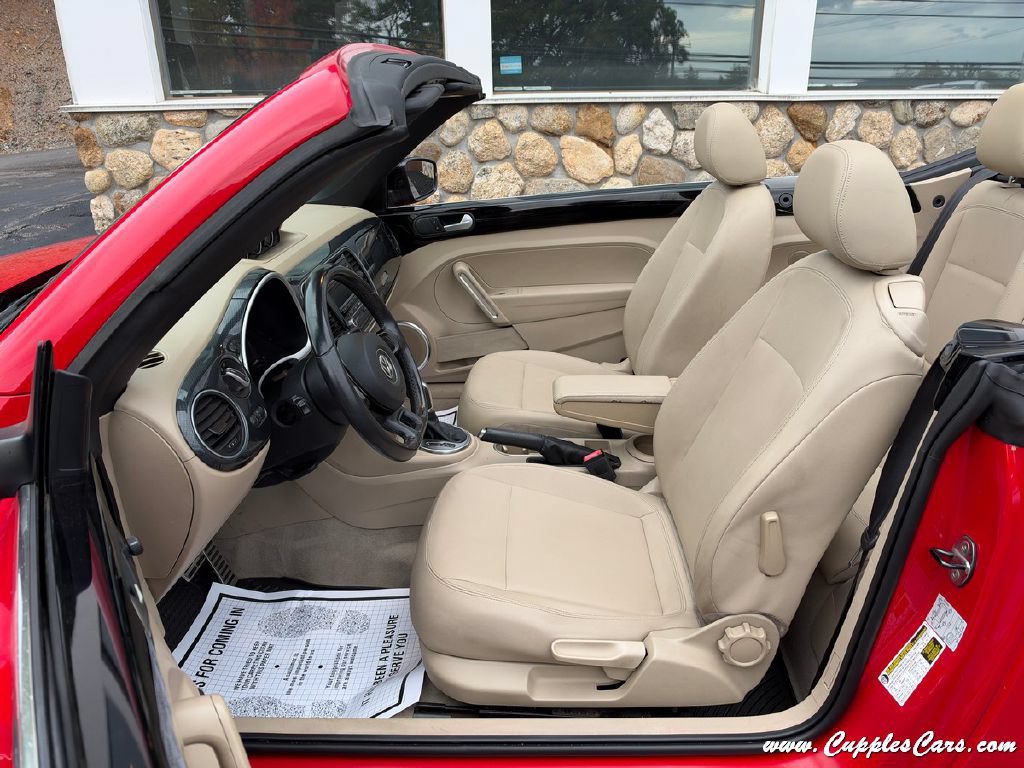 Used 2013 Volkswagen Beetle 2.0T FWD image 3