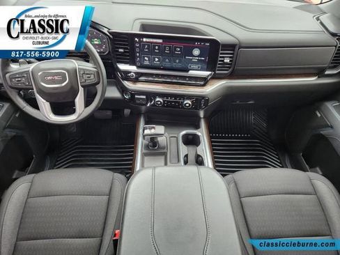Used 2025 GMC Sierra 1500 Elevation w/ Preferred Package image 4