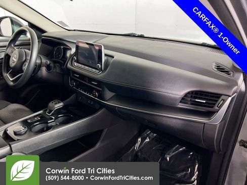 Used 2024 Nissan Rogue SV image 27