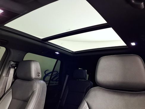 Used 2022 Chevrolet Tahoe Z71 w/ Luxury Package image 14