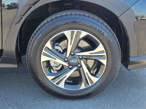 Used 2024 Subaru Crosstrek 2.0i Premium AWD/4WD image 9