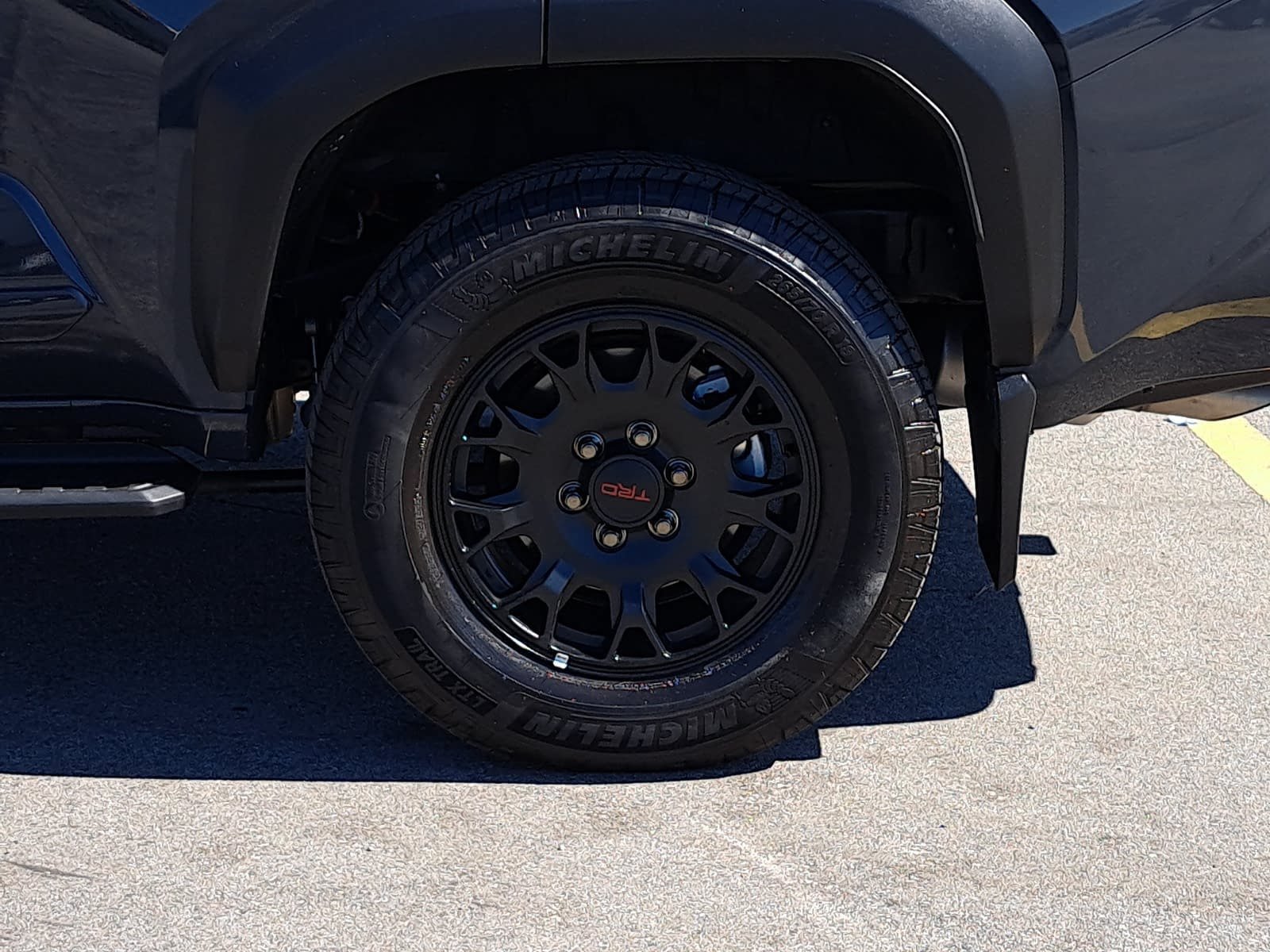 Used 2025 Toyota 4Runner TRD Off-Road Premium AWD/4WD image 36
