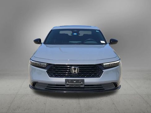 Used 2023 Honda Accord Sport image 9