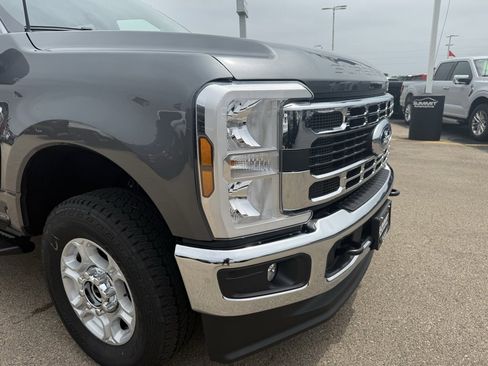 New 2025 Ford F350 XLT w/ 360-Degree Camera Package image 34