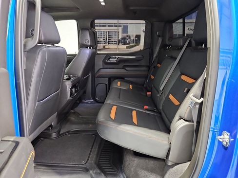 Used 2022 GMC Sierra 1500 AT4 w/ AT4 Premium Package AWD/4WD image 13