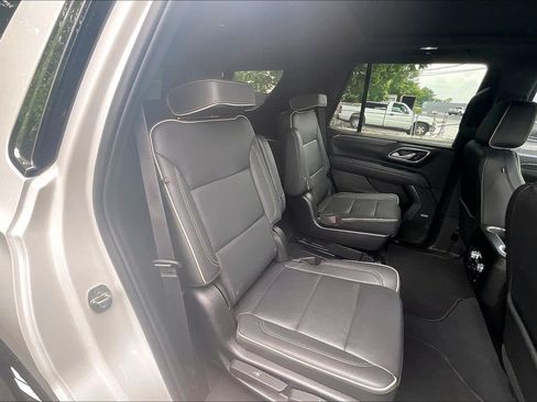 Used 2022 GMC Yukon SLT w/ SLT Premium Package AWD/4WD image 24