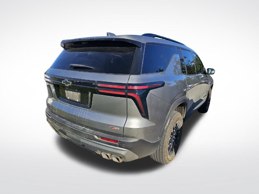 Used 2025 Chevrolet Traverse Z71 w/ Enhanced Driving Package AWD/4WD image 19