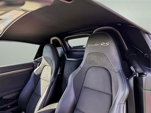 Used 2025 Porsche 718 Boxster Spyder RS w/ Light Design Package image 20