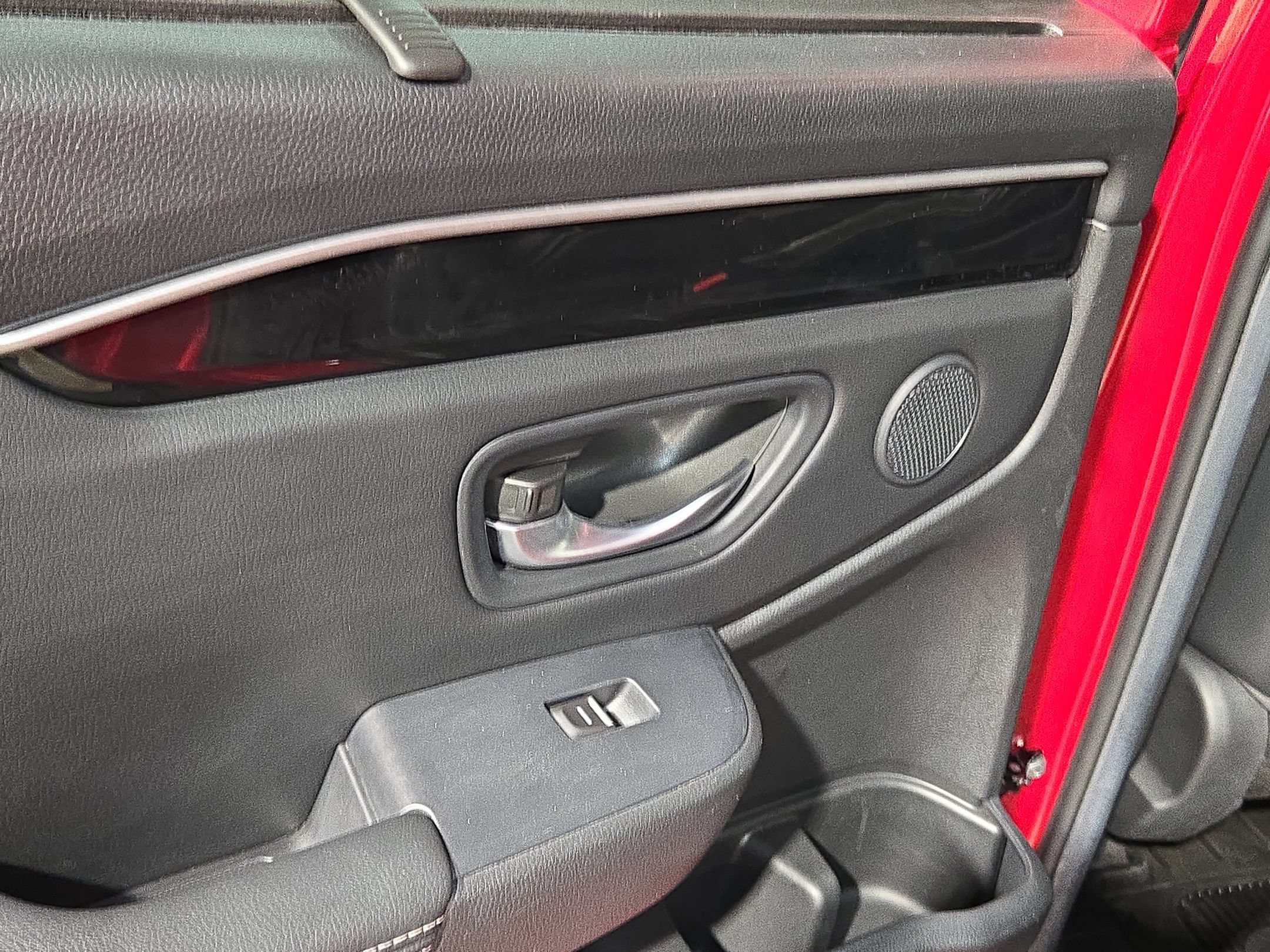 Used 2025 Honda Pilot EX-L image 34