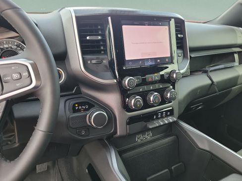 Certified 2025 RAM 1500 Big Horn RWD image 24