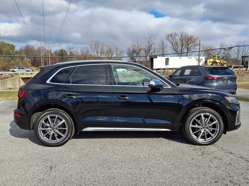 Used 2022 Audi SQ5 Premium Plus w/ Premium Plus Package image 8