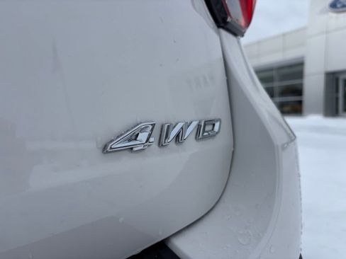 Used 2025 Ford Explorer Active w/ Active Comfort Package image 10