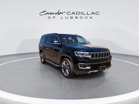 Used 2022 Jeep Wagoneer Series II w/ Premium Group I AWD/4WD image 3
