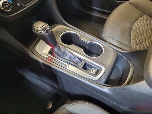 Used 2020 Chevrolet Equinox LT image 26