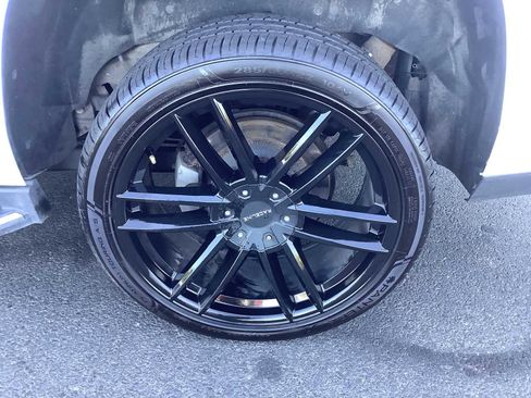 Used 2019 Cadillac Escalade 4WD w/ LPO, Radiant Package image 7