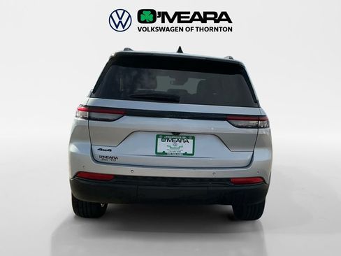 Used 2023 Jeep Grand Cherokee Altitude image 4