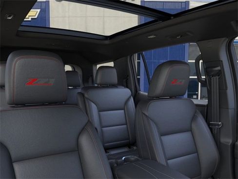 New 2026 Chevrolet Traverse Z71 image 24