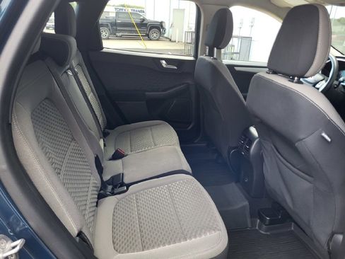 Used 2020 Ford Escape SE image 32
