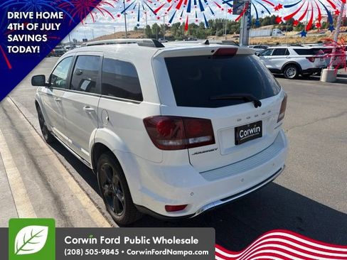 Used 2020 Dodge Journey Crossroad FWD image 5