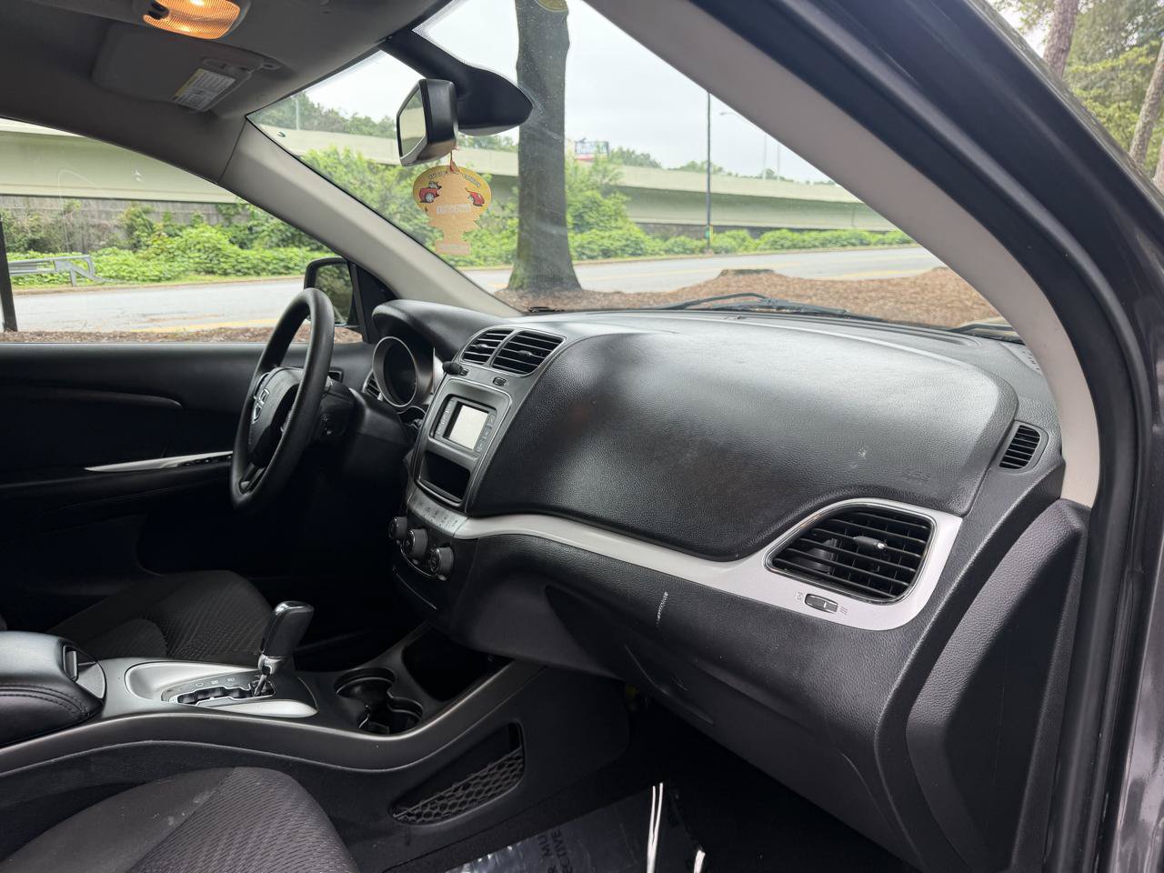 Used 2020 Dodge Journey SE w/ Blacktop Package FWD image 17