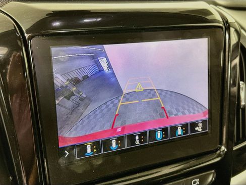 Used 2021 Chevrolet Traverse RS AWD/4WD image 15