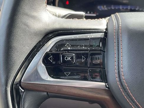 Used 2022 Jeep Grand Cherokee L Summit w/ Advanced Protech Group IV image 26