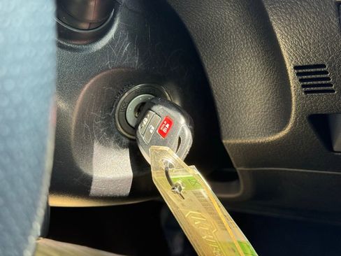 Used 2020 Toyota 4Runner TRD Off-Road image 65