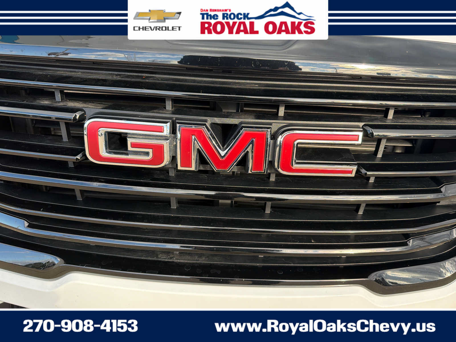 Used 2023 GMC Terrain SLT w/ Elevation Edition FWD image 12