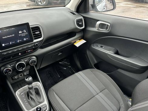 New 2026 Hyundai Venue SEL image 15