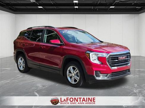 Certified 2024 GMC Terrain SLE w/ Driver Convenience Package AWD/4WD image 2