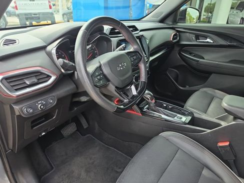 Used 2021 Chevrolet TrailBlazer RS w/ Sun and Liftgate Package FWD image 15