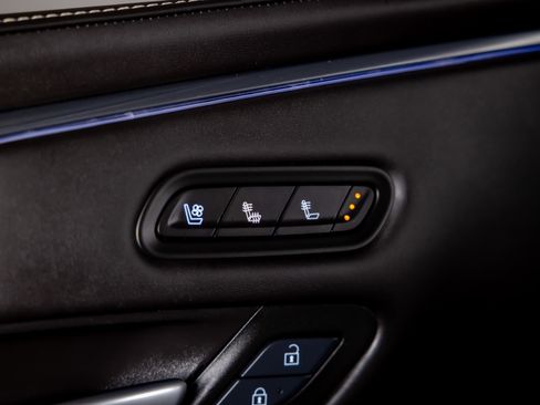 Used 2024 Cadillac Escalade V image 15