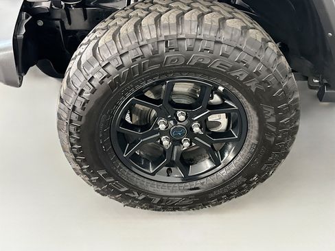 Used 2025 Jeep Wrangler Willys image 11