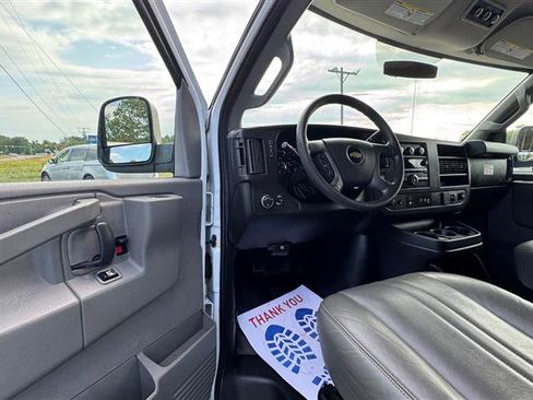 Used 2017 Chevrolet Express 3500 LS RWD image 36