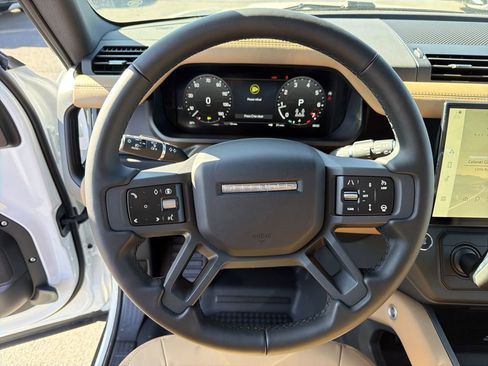 New 2026 Land Rover Defender 130 X-Dynamic SE AWD/4WD image 22