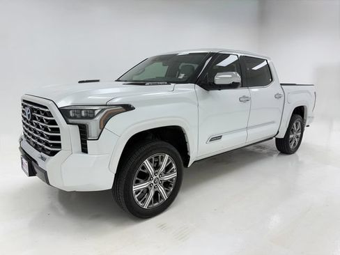 Used 2022 Toyota Tundra Capstone AWD/4WD image 5