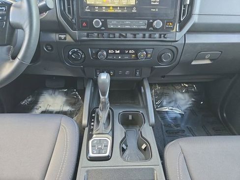 Certified 2026 Nissan Frontier SV w/ SV Convenience Package AWD/4WD image 3