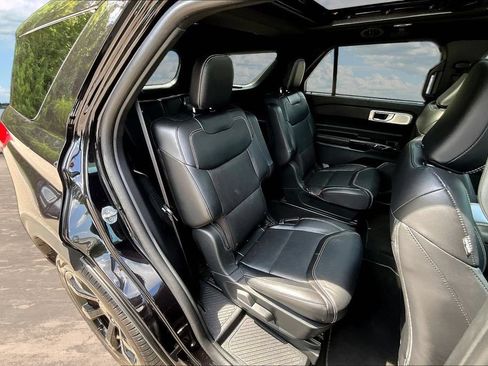 Used 2024 Ford Explorer ST w/ Equipment Group 401A AWD/4WD image 27