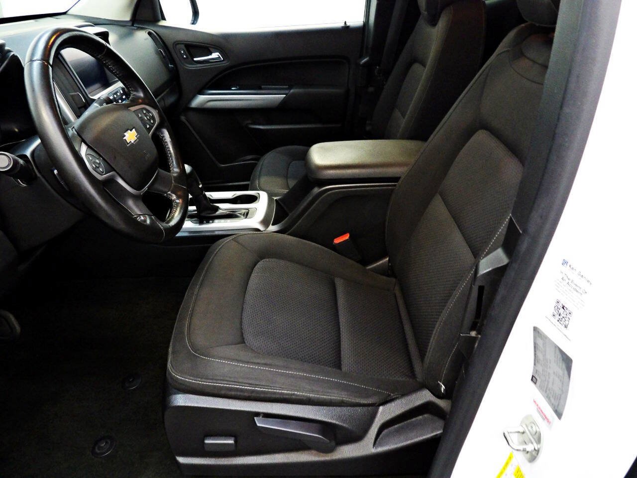 Used 2016 Chevrolet Colorado LT w/ LT Convenience Package AWD/4WD image 8