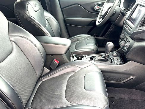 Used 2023 Jeep Cherokee Altitude Lux AWD/4WD image 23
