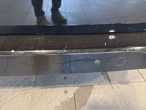 Used 2020 Ford Transit Connect XLT image 10