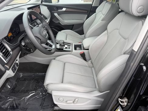 Used 2021 Audi Q5 e Prestige w/ Prestige Package AWD/4WD image 3