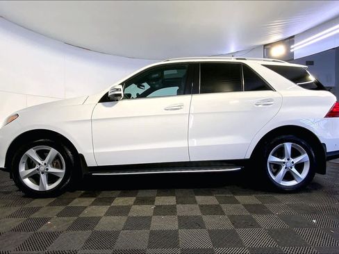 Used 2017 Mercedes-Benz GLE 350 4MATIC image 2