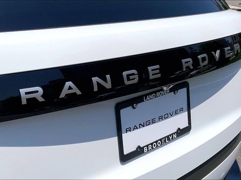 Used 2023 Land Rover Range Rover SE AWD/4WD image 9