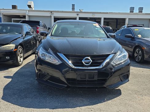 Used 2018 Nissan Altima 2.5 S w/ S Convenience Package image 9